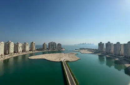 Apartment - 2 Bedrooms - 3 Bathrooms for rent in Viva West - Viva Bahriyah - The Pearl Island - Doha