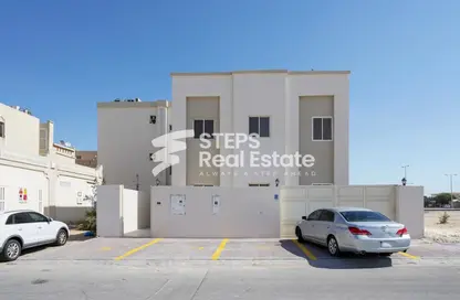 فيلا - 8 غرف نوم - 8 حمامات للبيع في أم عبيرية - الشمال