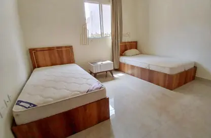 Villa - 6 Bedrooms - 3 Bathrooms for rent in Bu Hamour Street - Abu Hamour - Doha
