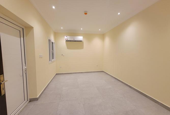 984409 - Property Image 3