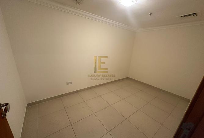 903665 - Property Image 3