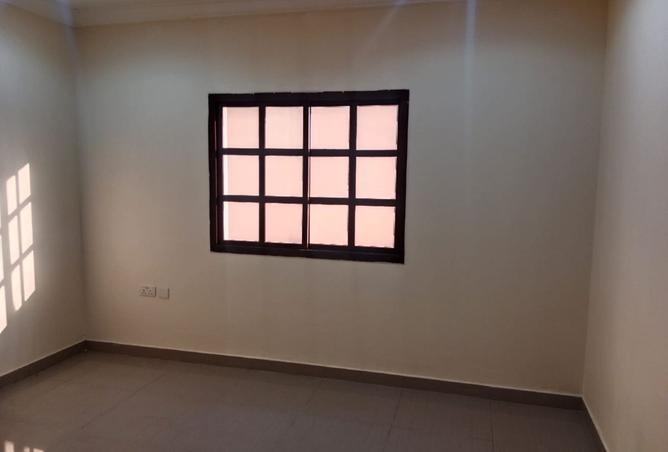 985034 - Property Image 3