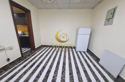 Apartment - 1 Bedroom - 2 Bathrooms for rent in Al Mansoura - Al Mansoura - Doha