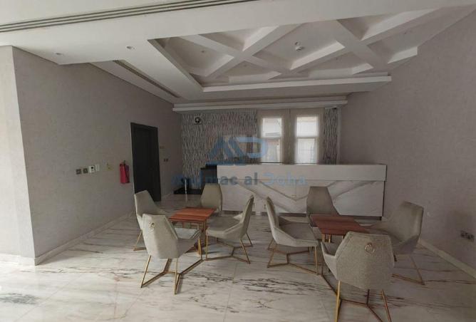 987529 - Property Image 3