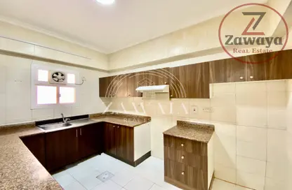 Apartment - 2 Bedrooms - 2 Bathrooms for rent in Al Sadd Road - Al Sadd - Doha