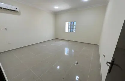 شقة - غرفة نوم - 1 حمام للايجار في شارع المطار القديم - طريق المطار القديم - الدوحة