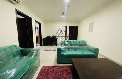 Apartment - 1 Bedroom - 2 Bathrooms for rent in Musheireb - Musheireb - Doha