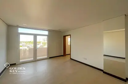 Apartment - 2 Bedrooms - 3 Bathrooms for rent in South Gate - West Bay Lagoon - Doha