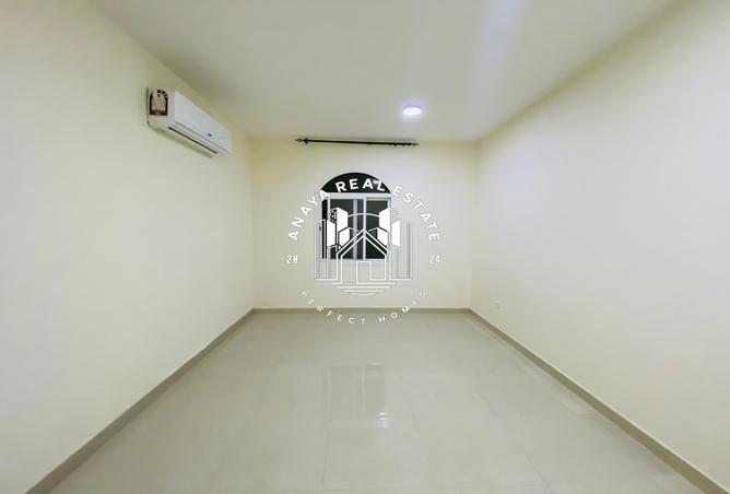 971950 - Property Image 2