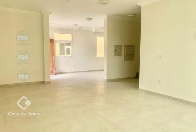 963396 - Property Image 3