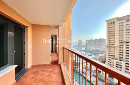 Apartment - 2 Bedrooms - 3 Bathrooms for rent in West Porto Drive - Porto Arabia - The Pearl Island - Doha