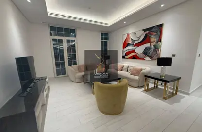 Apartment - 2 Bedrooms - 3 Bathrooms for rent in Floresta Gardens - Floresta Gardens - The Pearl Island - Doha