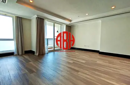 Apartment - 2 Bedrooms - 3 Bathrooms for rent in Viva East - Viva Bahriyah - The Pearl Island - Doha
