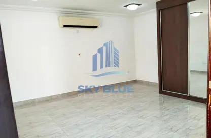 Penthouse - Studio - 1 Bathroom for rent in Bu Hamour Street - Abu Hamour - Doha