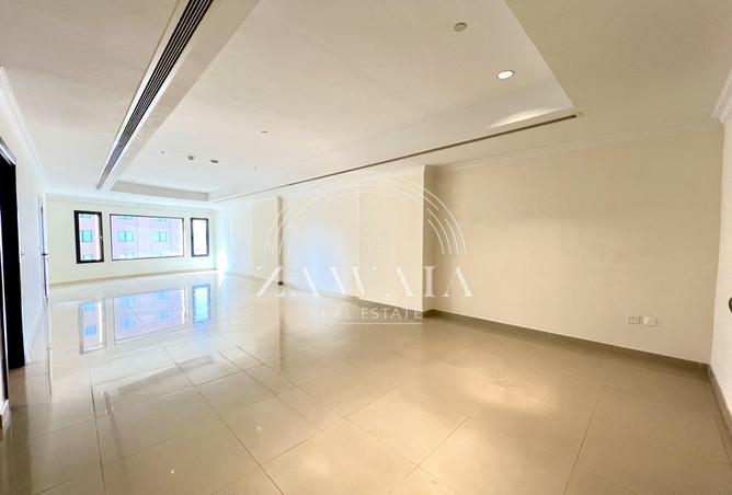 997582 - Property Image 3