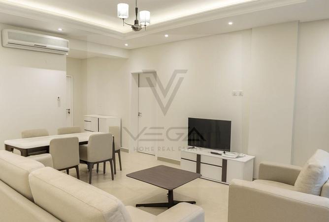 976115 - Property Image 2