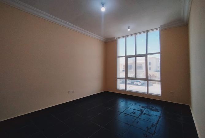 999575 - Property Image 2