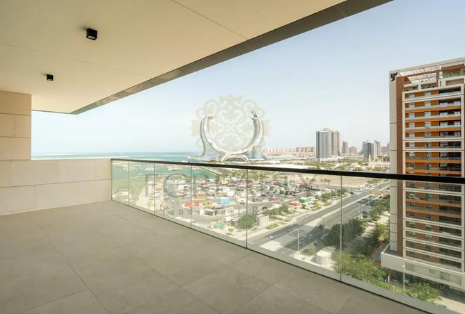 944385 - Property Image 3