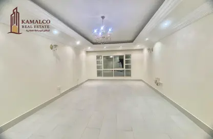 Apartment - 3 Bedrooms - 3 Bathrooms for rent in Al Mansoura - Al Mansoura - Doha