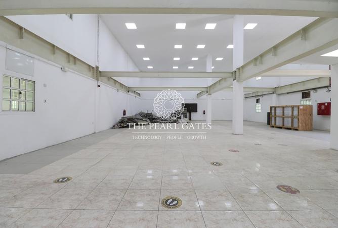 886413 - Property Image 2