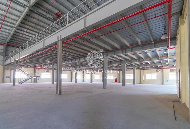 851213 - Property Image 2