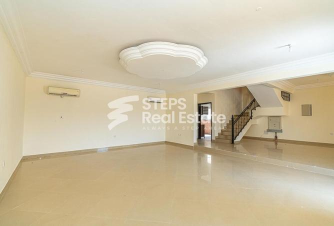 955187 - Property Image 3
