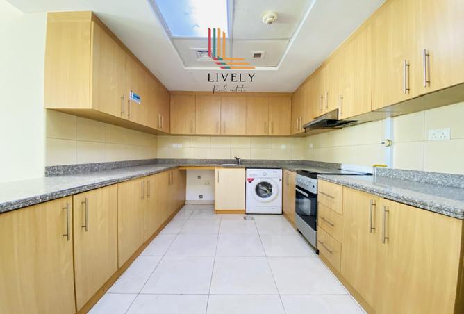947725 - Property Image 2