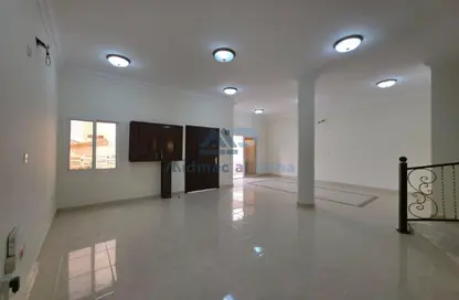 Villa - 5 Bedrooms - 5 Bathrooms for rent in Ain Khaled Villas - Ain Khaled - Doha