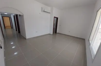 Apartment - 2 Bedrooms - 2 Bathrooms for rent in Anas Street - Fereej Bin Mahmoud North - Fereej Bin Mahmoud - Doha