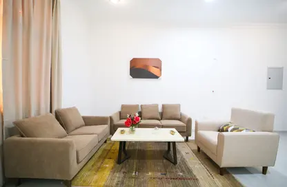 Apartment - 2 Bedrooms - 2 Bathrooms for rent in Al Hashmi Building - Al Muntazah Street - Al Muntazah - Doha
