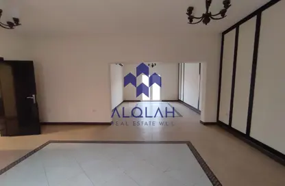 Villa - 5 Bedrooms - 6 Bathrooms for rent in Izghawa - Izghawa - Doha