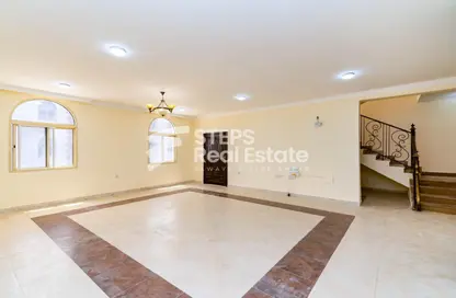 Villa - 4 Bedrooms - 4 Bathrooms for rent in OqbaBin Nafie Steet - Old Airport Road - Doha