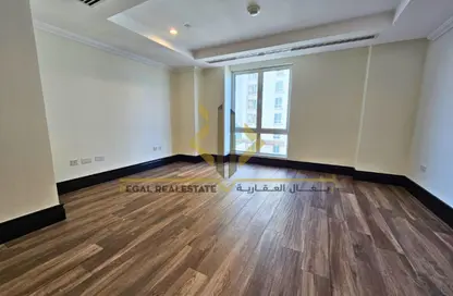 Apartment - Studio - 1 Bathroom for rent in Viva West - Viva Bahriyah - The Pearl Island - Doha