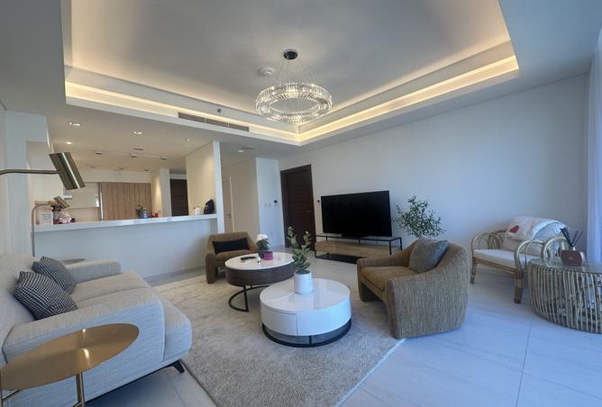 958415 - Property Image 2