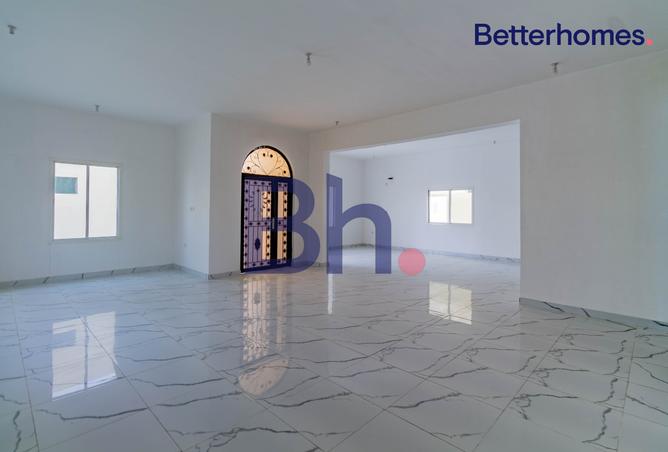 882720 - Property Image 3