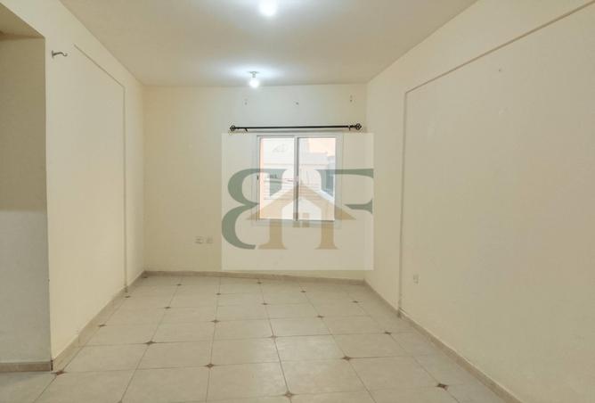 975435 - Property Main Image