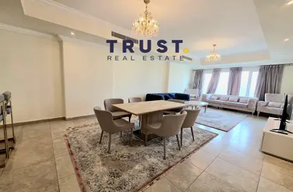 شقة - 2 غرف نوم - 3 حمامات للايجار في طريق بورتو الشرقي - بورتو أرابيا - جزيرة اللؤلؤة - الدوحة