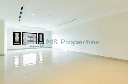Apartment - 1 Bedroom - 2 Bathrooms for sale in West Porto Drive - Porto Arabia - The Pearl Island - Doha