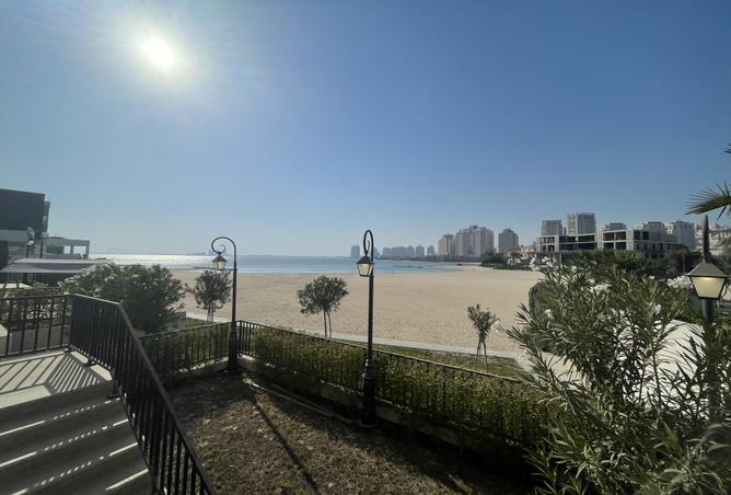 958321 - Property Image 2