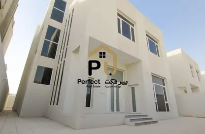 Villa - 5 Bedrooms - 6 Bathrooms for sale in Ain Khaled Villas - Ain Khaled - Doha