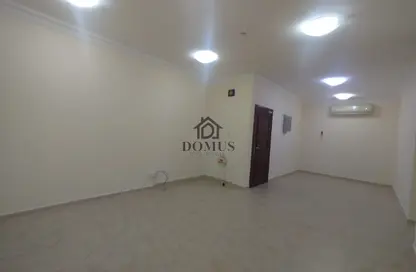 Apartment - 3 Bedrooms - 3 Bathrooms for rent in Hiteen Street - Al Muntazah - Doha