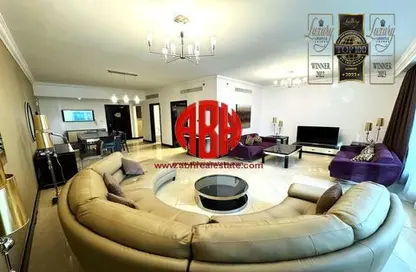 Apartment - 3 Bedrooms - 4 Bathrooms for rent in West Bay Tower - West Bay - West Bay - Doha