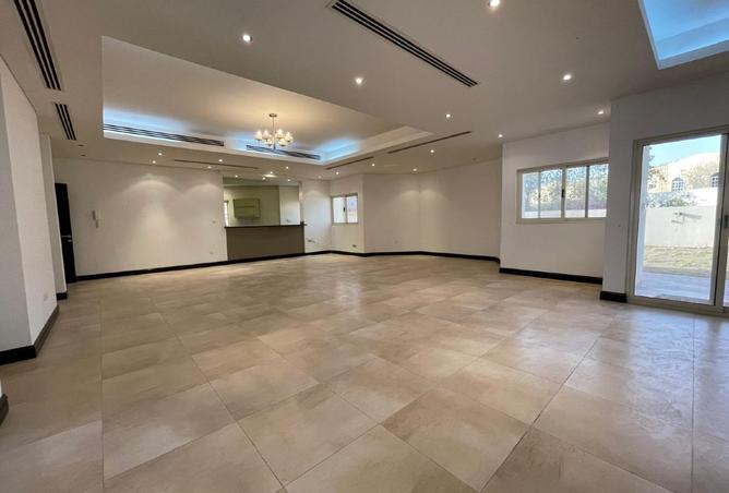 942287 - Property Image 3