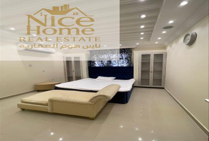 911317 - Property Image 3