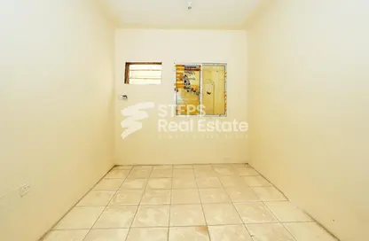 سكن عمال - استوديو - 8 حمامات للايجار في المنطقة الصناعية 4 - المنطقة الصناعية - المنطقة الصناعية - الدوحة