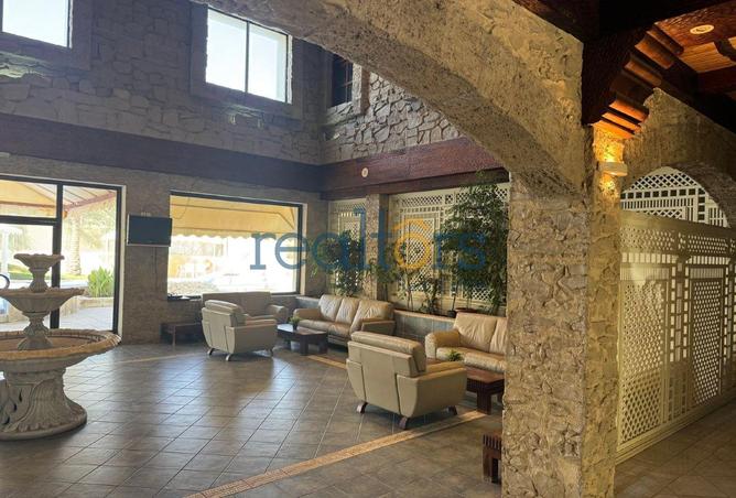 980063 - Property Image 3