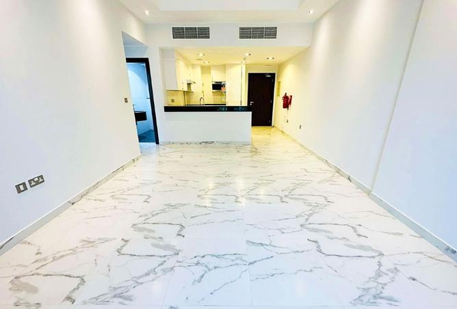 974886 - Property Image 2