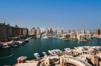 Apartment - 2 Bedrooms - 3 Bathrooms for rent in West Porto Drive - Porto Arabia - The Pearl Island - Doha