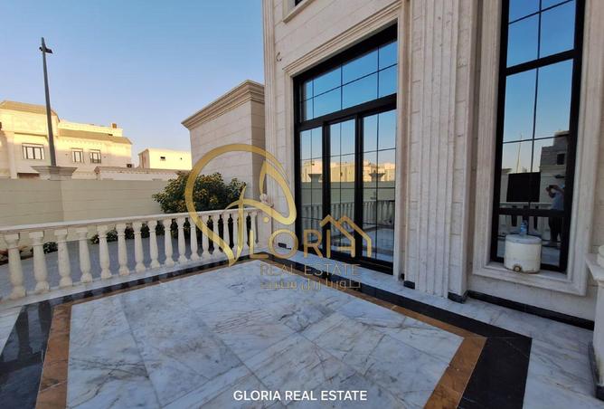 996725 - Property Image 2