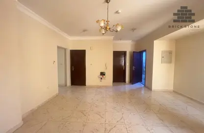 Apartment - 2 Bedrooms - 2 Bathrooms for rent in Muntazah 35 - Al Muntazah - Doha